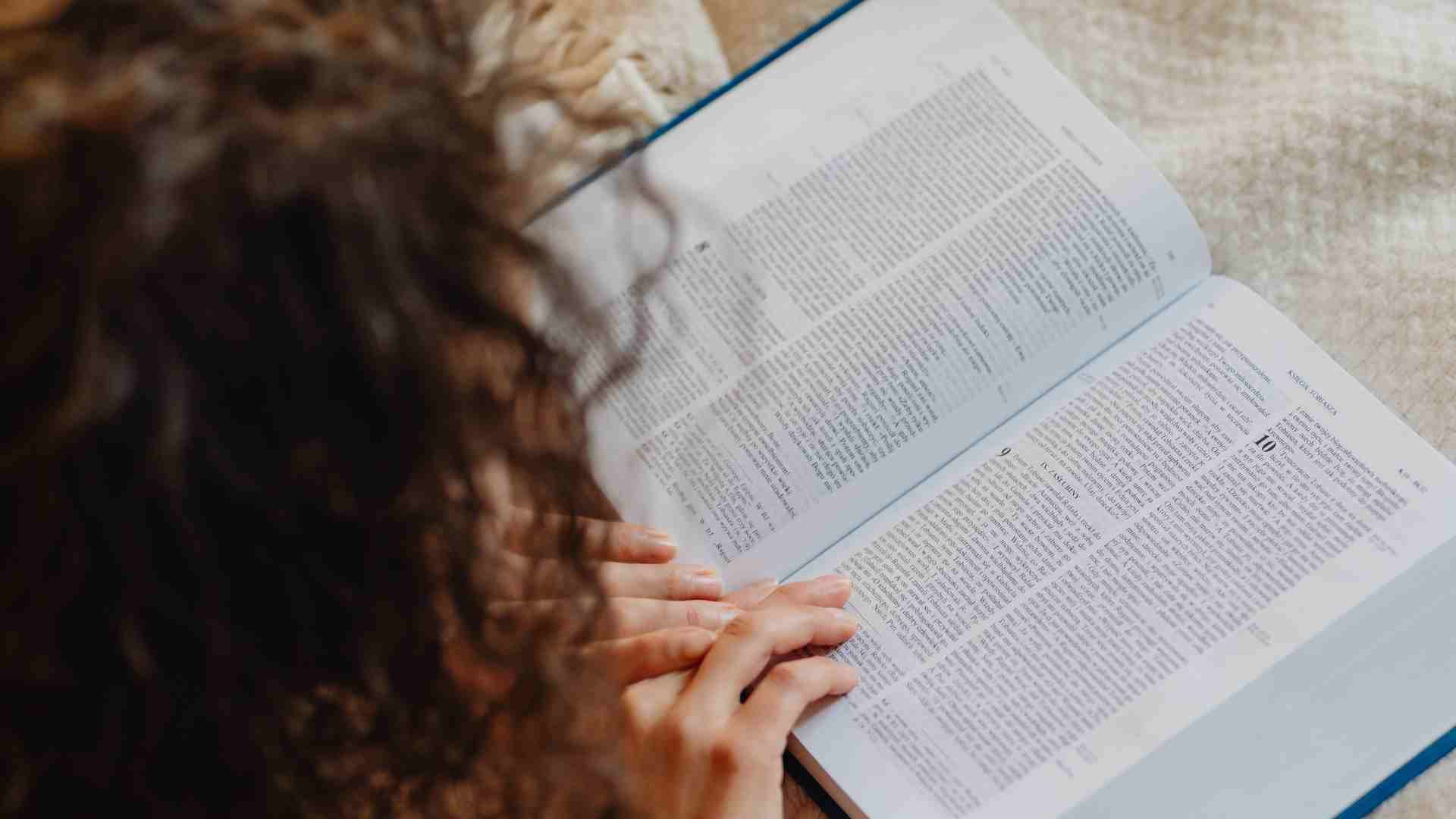 Sisters Searching the Scriptures