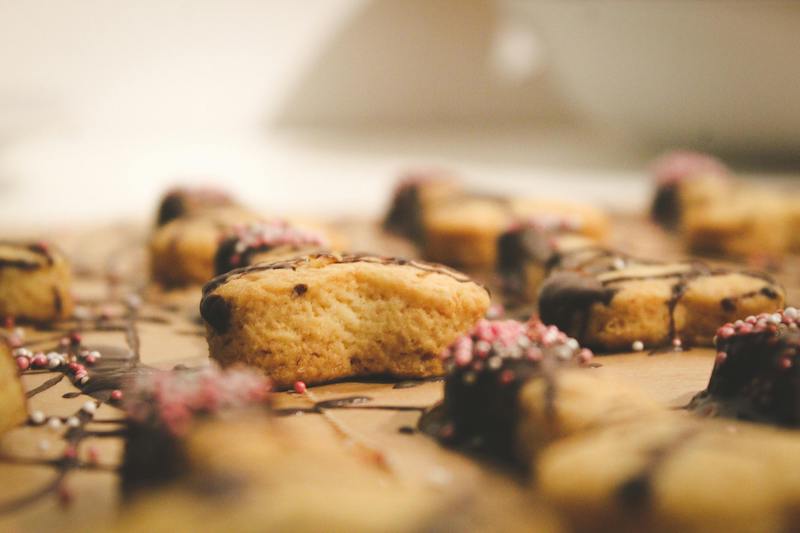 🍪🥧 Nursery Bake Sale – This Sunday! 🧁🍩